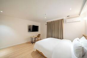 Brown Dot Hotel NamGumi