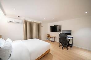 Brown Dot Hotel NamGumi