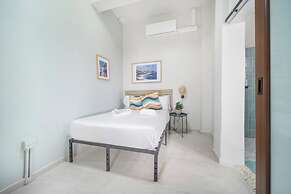 Room 7: Design-Forward Studio by Lagoon