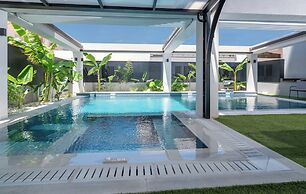 Captain Napoleon Paterakis CNP Luxurious Suites
