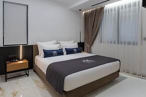 Captain Napoleon Paterakis CNP Luxurious Suites