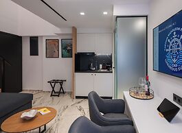 Captain Napoleon Paterakis CNP Luxurious Suites