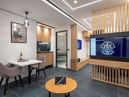 Captain Napoleon Paterakis CNP Luxurious Suites