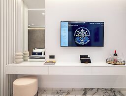 Captain Napoleon Paterakis CNP Luxurious Suites