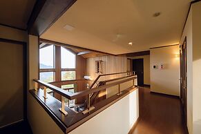 Hakone Ninotaira Cottage