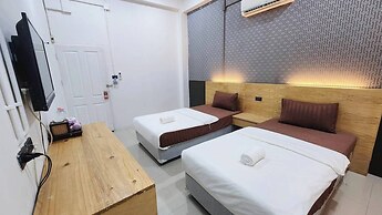 Jonah Hotel