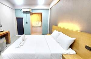 Jonah Hotel