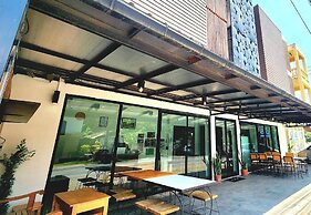 Jonah Hotel