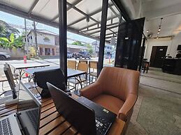 Jonah Hotel