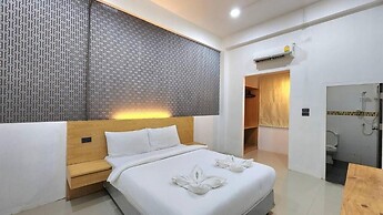 Jonah Hotel