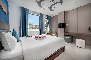 Maxhome Luxury Hotel