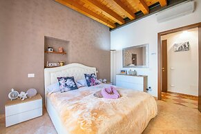 You & Me Corporation Home Verona Centro