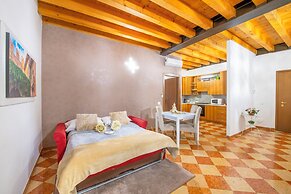 You & Me Corporation Home Verona Centro