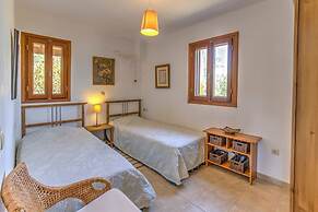 Sea Front Stone Villa Near Monemvasia