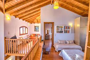 Sea Front Stone Villa Near Monemvasia