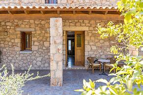 Sea Front Stone Villa Near Monemvasia