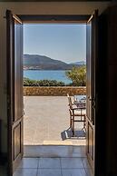 Sea Front Stone Villa Near Monemvasia