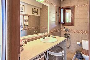 Sea Front Stone Villa Near Monemvasia