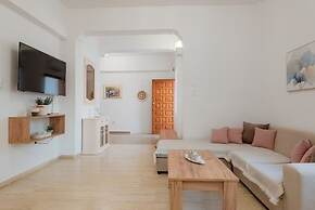 Naousa Central House Paros