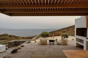 Rising Moon sea View Villa Near the Beach
