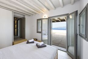 Rising Moon sea View Villa Near the Beach