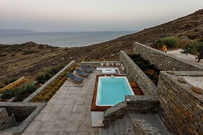 Rising Moon sea View Villa Near the Beach
