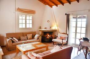 Agrilis Cottage Near the Beach