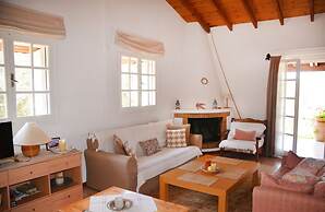 Agrilis Cottage Near the Beach