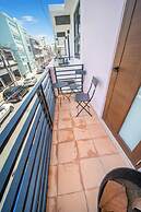 Room 11: Balcony Bliss in Creative Santurce