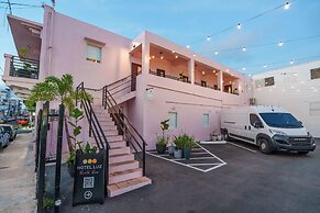 Room 11: Balcony Bliss in Creative Santurce