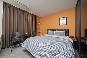 Dongdaemun Bellus Hotel