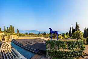 Teseo House Lake View & Terrace
