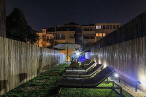 Pool Paradise Apartment C