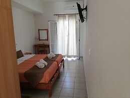 Likourgos beach apartments