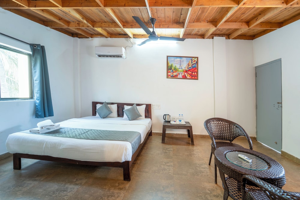 BeachWalk By FeatherTouch Hotels Resorts
