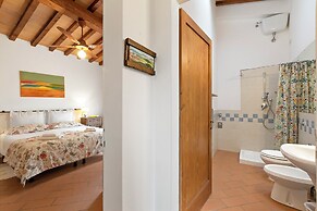 Relaxing Tuscan Country Near Florence