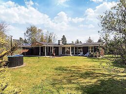 4 Star Holiday Home in Hals