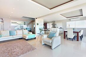 Spacious 3bed Apt Overlooking Cape Town Panova
