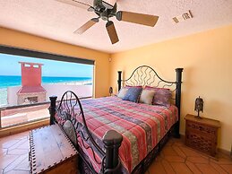 Your Beachfront Escape Close to Everything