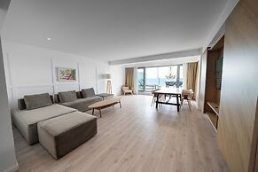 Wave 2 Promenada Apartments
