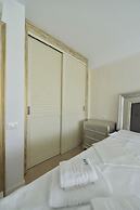Wave 2 Promenada Apartments