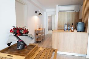 Wave 2 Promenada Apartments