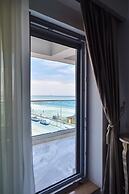 Wave 2 Promenada Apartments
