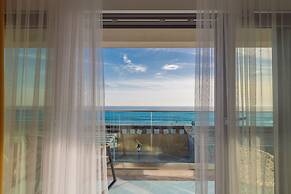 Wave 2 Promenada Apartments