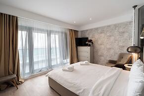 Wave 2 Promenada Apartments