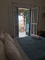 Simousi Beach House
