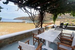Simousi Beach House