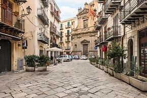 Suite Vucciria With Terrace by Wonderful Italy