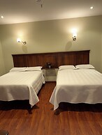 Hotel & Suites El Quijote