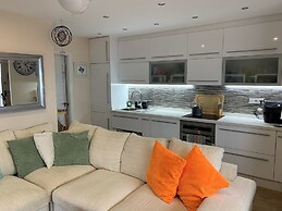 La Vista Penthouse Stunning View Private Balcony